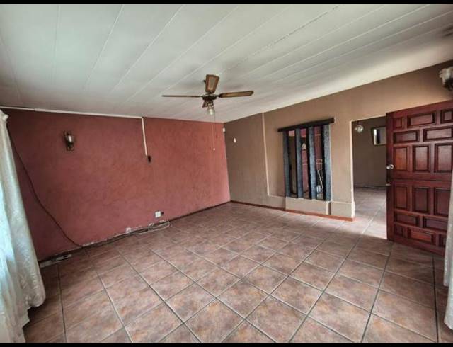 4 BEDROOM HOUSE FOR SALE IN PRIMROSE